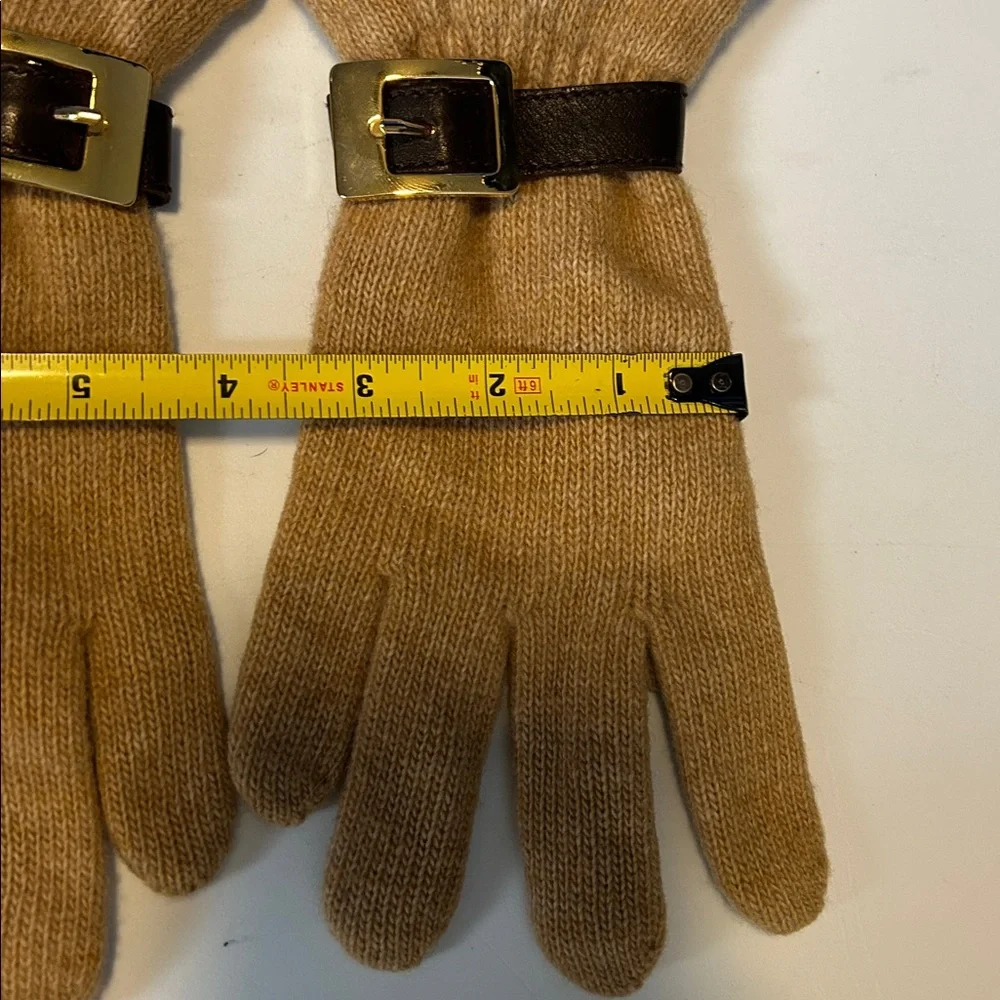 camel-colored knit wool gloves a feminine design decorative one size